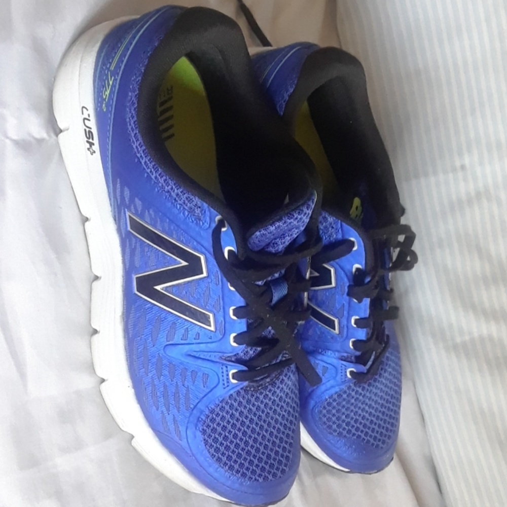 Blue New Balance 775v2 CUSH+ near